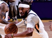 芒果体育-关于Scout爆冷击败公牛，出色防守引爆全场！的信息